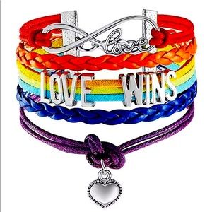 LGBTQIA🏳️‍🌈 PRIDE LOVE WINS BRACELET❤️🧡💛💚💙💜